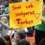 Kayseri’de mobilya deposunda yangın: Polisi̇n duyarlılığı felaketi önledi – Birlik Haber Ajansı