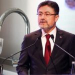 Lüks otomobil şarj istasyonunda alev aldı – Birlik Haber Ajansı